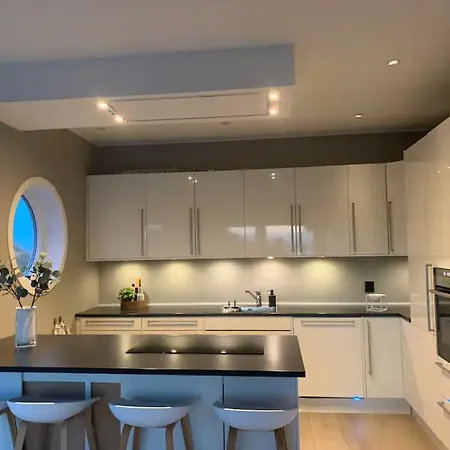 فيلة With Jacuzzi