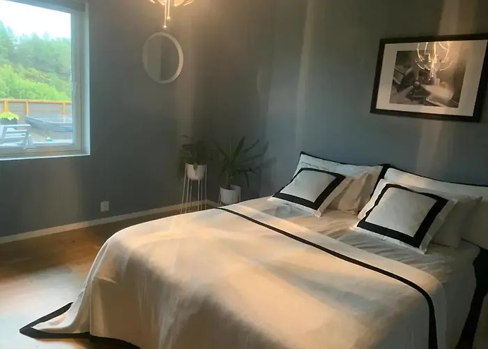 Villa With Jacuzzi *